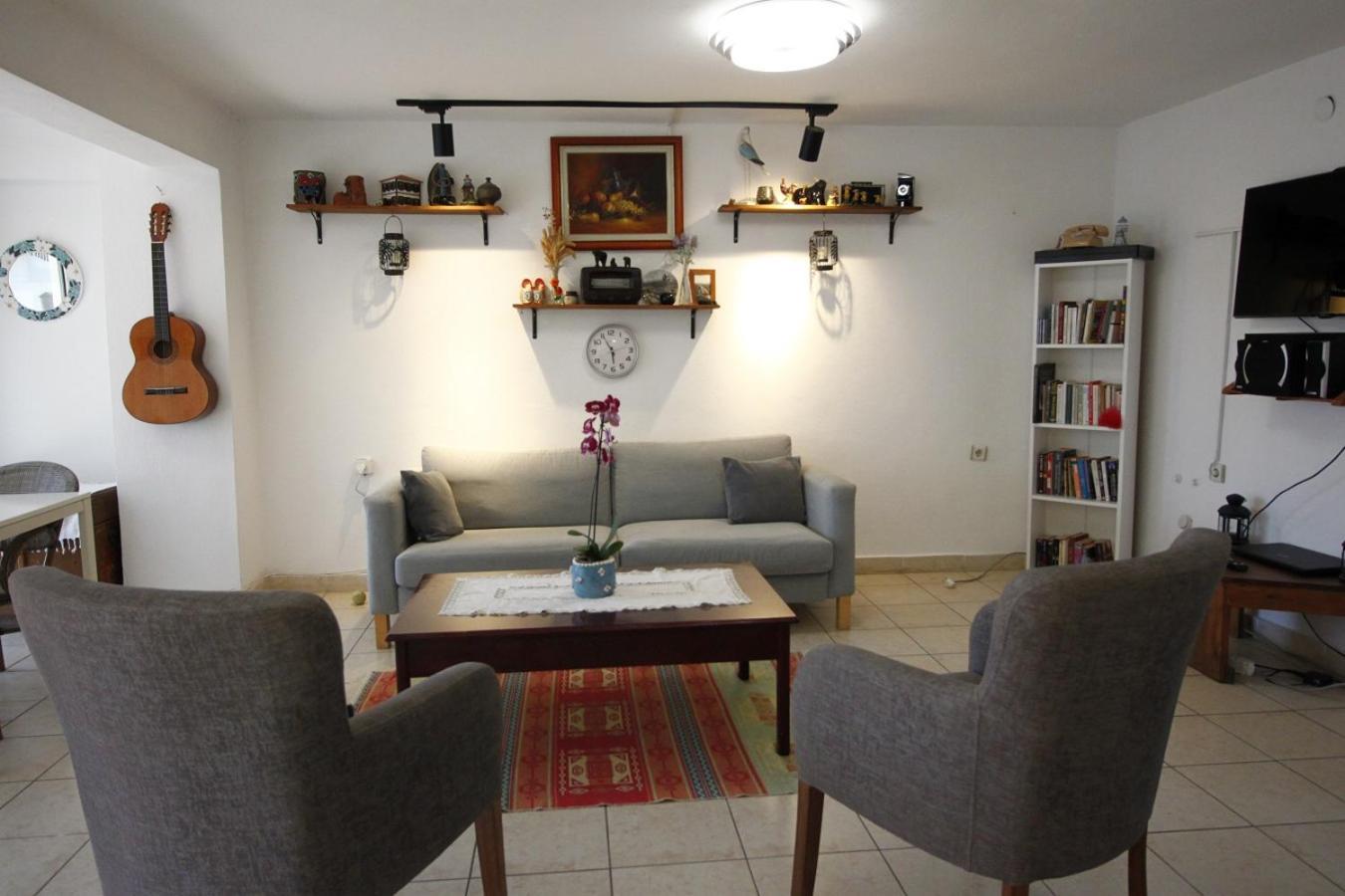 Bonapart Hotel Cesme Bagian luar foto