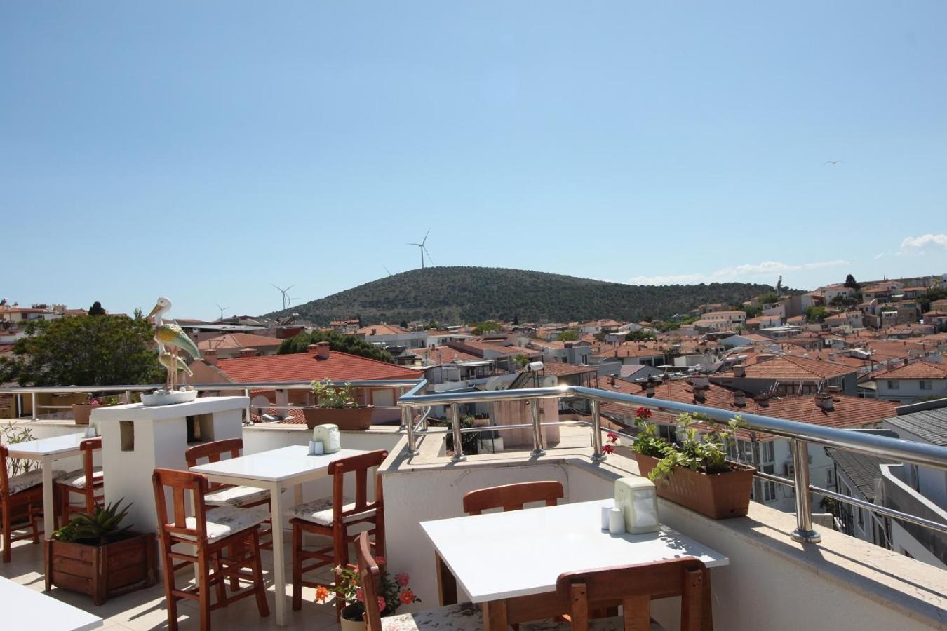 Bonapart Hotel Cesme Bagian luar foto