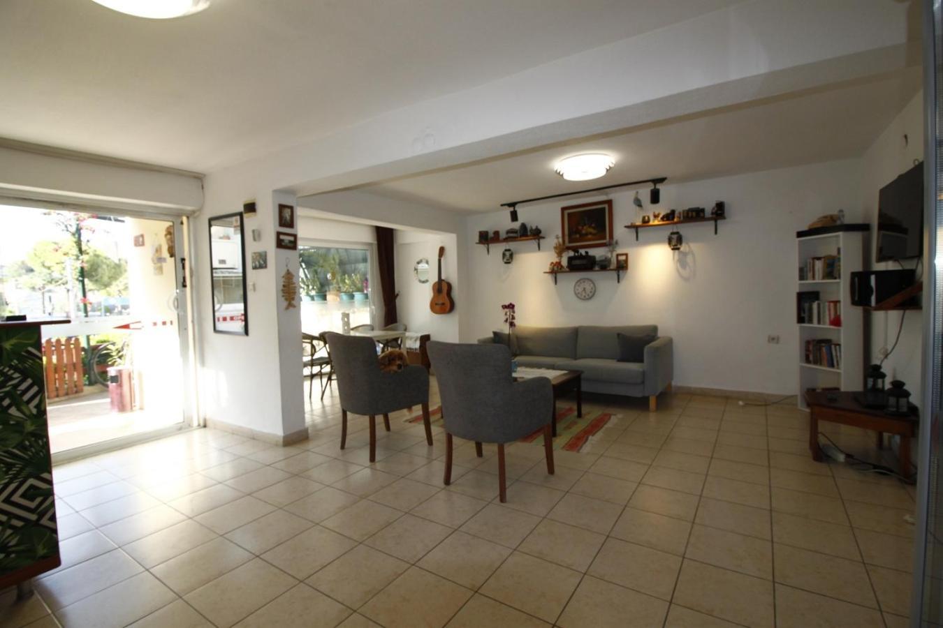 Bonapart Hotel Cesme Bagian luar foto