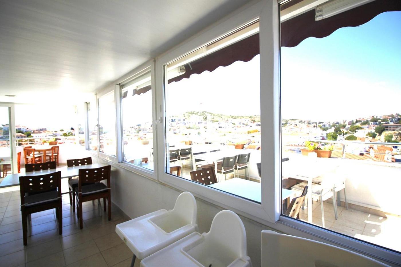 Bonapart Hotel Cesme Bagian luar foto