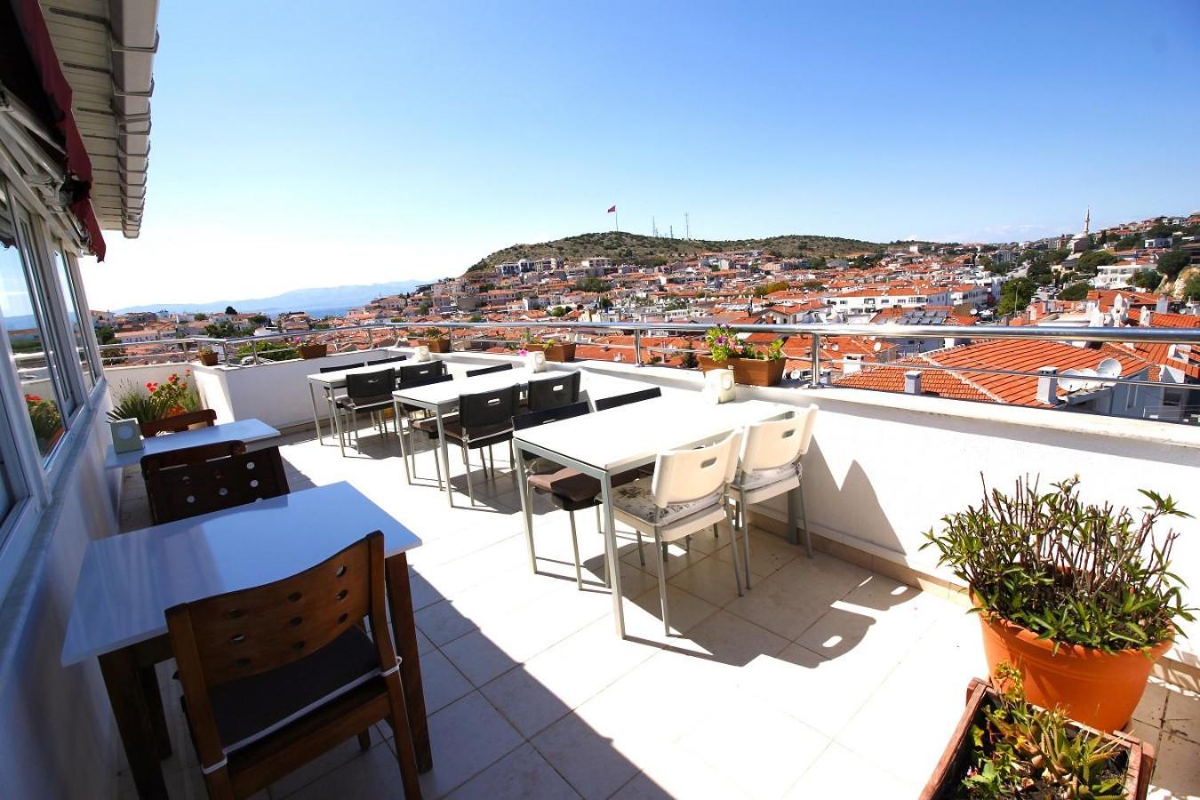 Bonapart Hotel Cesme Bagian luar foto