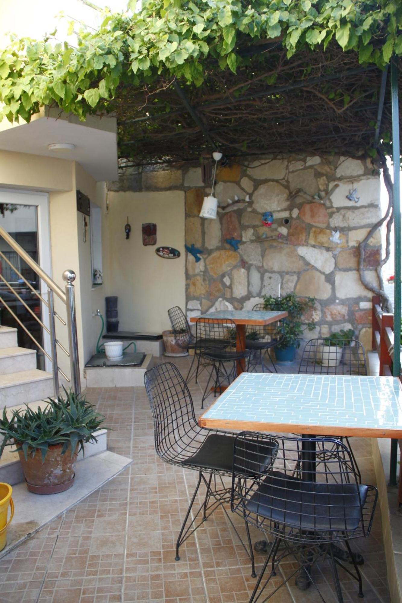 Bonapart Hotel Cesme Bagian luar foto
