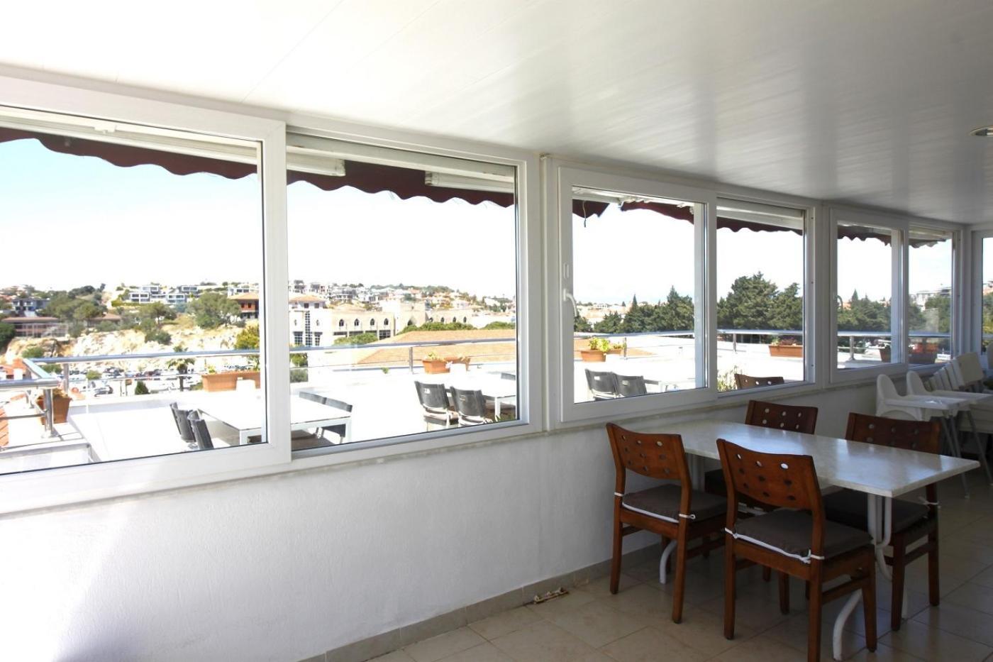 Bonapart Hotel Cesme Bagian luar foto